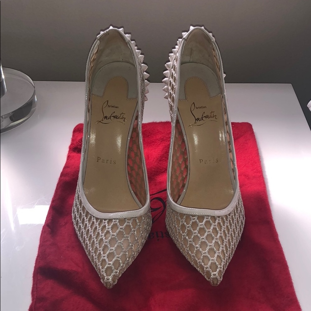 Christian Louboutin Guni Pumps White Beige